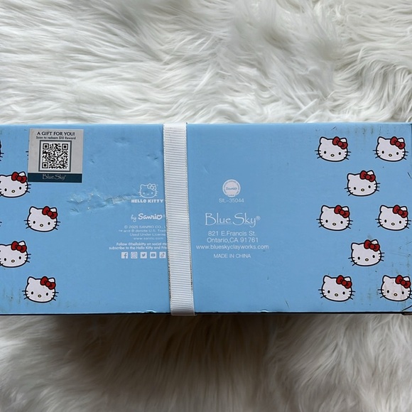 🆕 Hello Kitty Mug & Figurine Set Hand Painted Gift Set - Picture 6 of 7